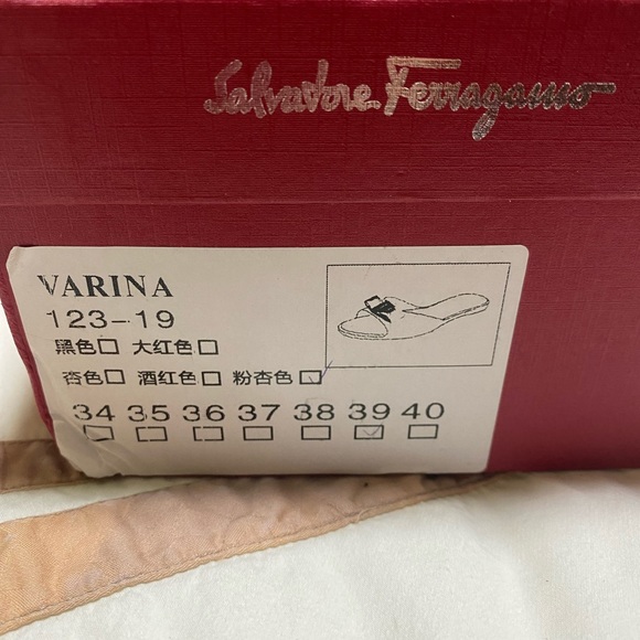 Salvatore Ferragamo Varina Slides - Picture 4 of 6